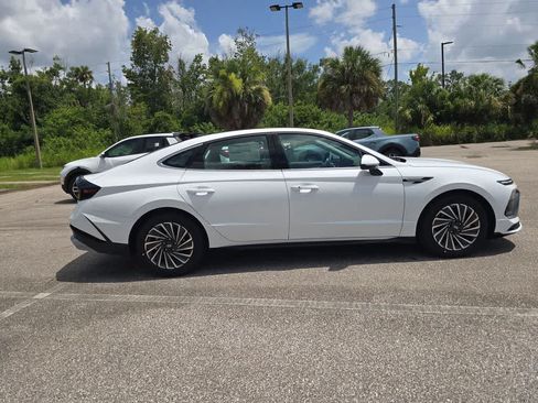 New 2026 Hyundai Sonata SEL FWD image 8