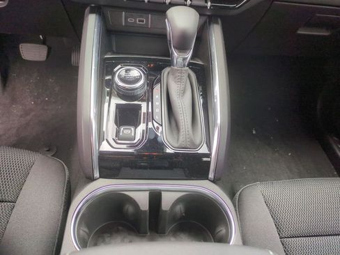 New 2026 GMC Canyon Elevation w/ Technology Package AWD/4WD image 13