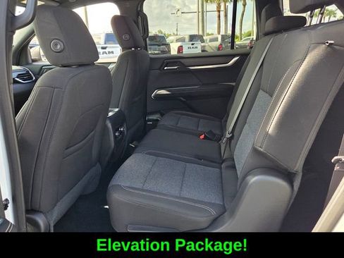 Used 2025 GMC Acadia Elevation FWD image 11