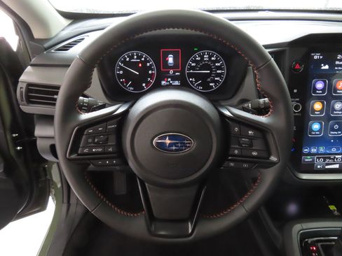 Certified 2025 Subaru Crosstrek 2.5i Limited w/ Crosstrek Mirror Package image 17