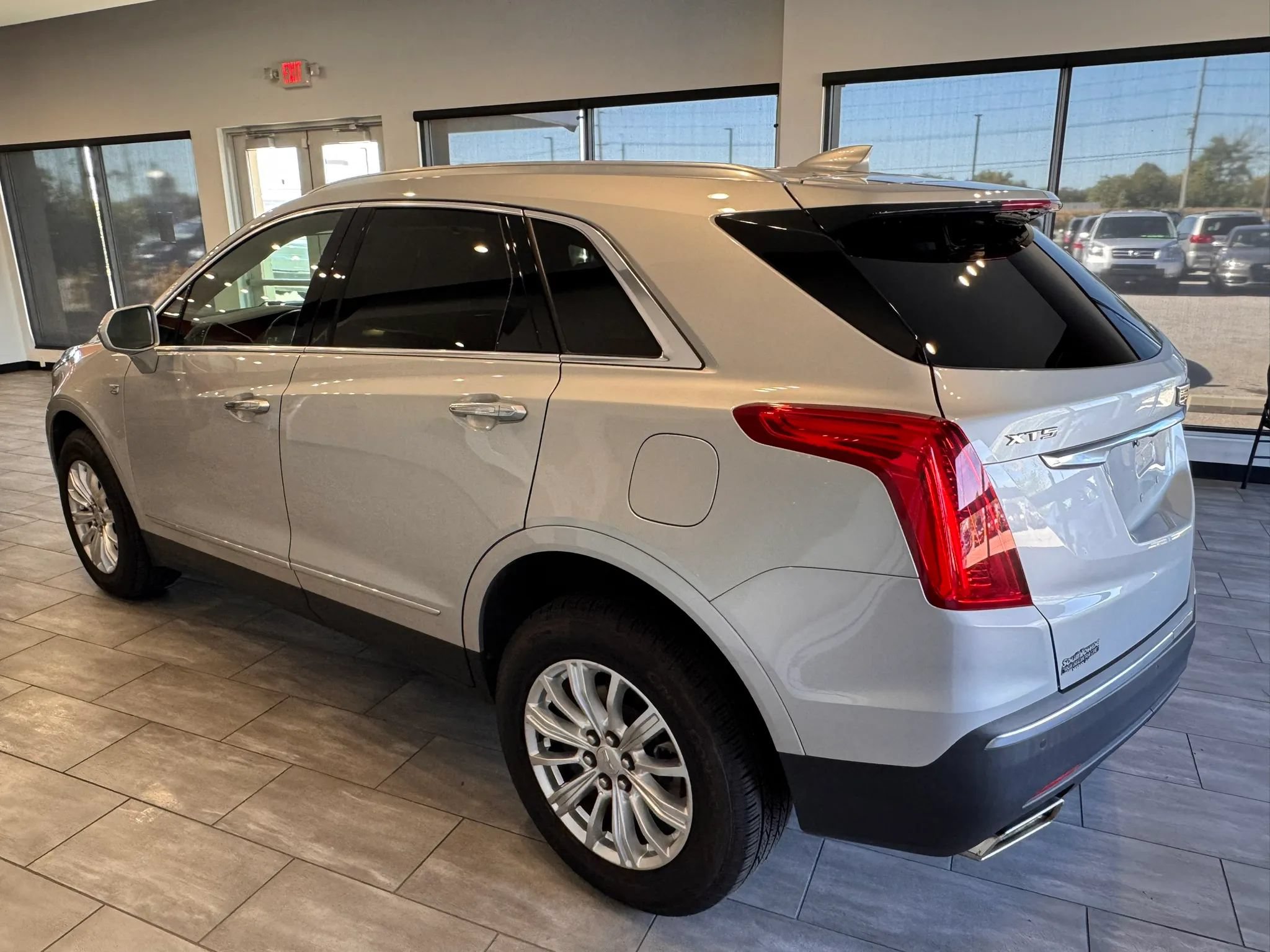 Used 2019 Cadillac XT5 FWD image 13