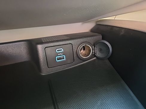 Used 2022 Ford Escape SE w/ Convenience Package FWD image 53