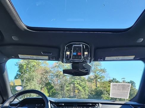 Certified 2024 Jeep Grand Cherokee Overland image 25