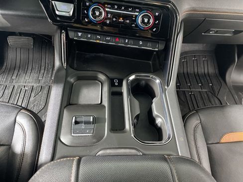 Used 2024 GMC Sierra 2500 AT4 w/ AT4 Premium Plus Package image 17