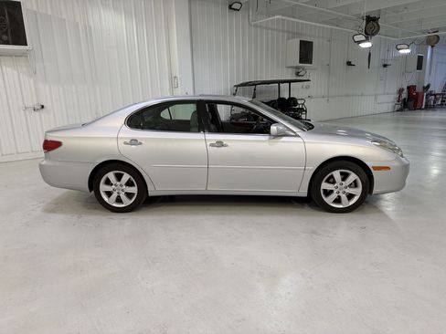 Used 2005 Lexus ES 330 image 6