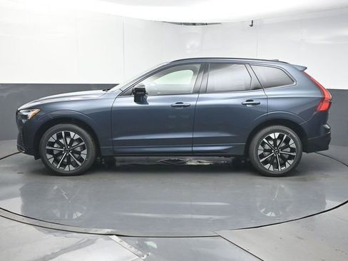 Used 2026 Volvo XC60 B5 Plus w/ Protection Package Premier image 5