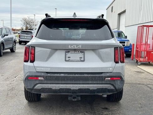 Certified 2023 Kia Sorento X-Line EX image 6