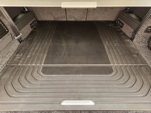 New 2026 Land Rover Range Rover Long Wheelbase SE AWD/4WD image 22