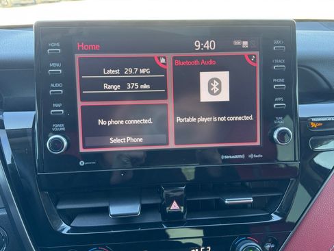 Used 2022 Toyota Camry XSE image 17