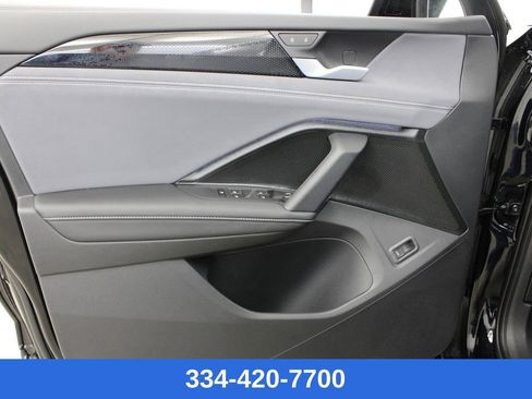 New 2026 Volkswagen Tiguan SE image 14