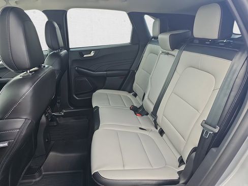 Used 2023 Ford Escape Platinum image 14
