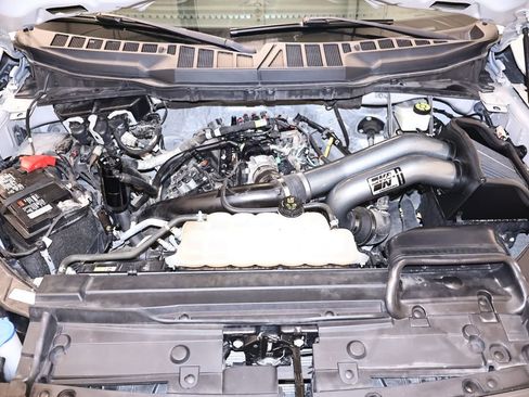 Certified 2022 Ford F150 XLT w/ Equipment Group 302A High image 39