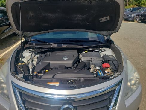 Used 2013 Nissan Altima 2.5 SV FWD image 20