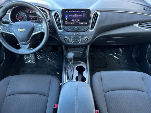 Used 2022 Chevrolet Malibu LT image 15