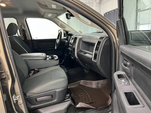 Used 2014 RAM 2500 Tradesman w/ Chrome Appearance Group AWD/4WD image 11