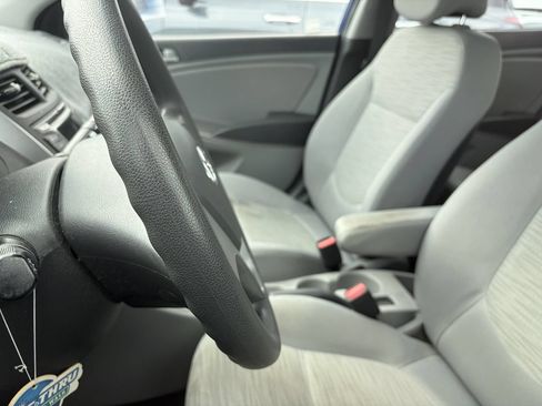 Used 2016 Hyundai Accent SE FWD image 6