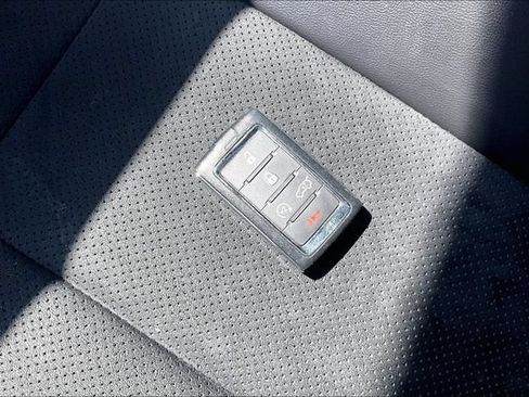 Used 2023 Jeep Grand Cherokee L Laredo AWD/4WD image 11