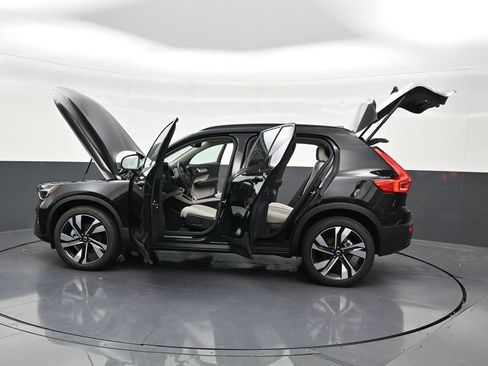 New 2026 Volvo XC40 B5 Ultra AWD/4WD image 31