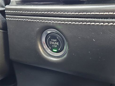 Used 2025 Cadillac Escalade Sport Platinum w/ LPO, Floor Liner Package image 31