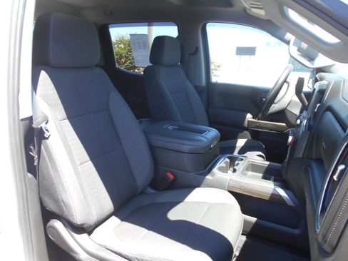 Used 2021 Chevrolet Silverado 1500 LT Trail Boss AWD/4WD image 7