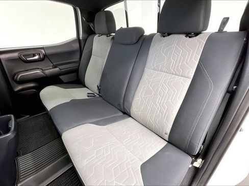 Used 2020 Toyota Tacoma TRD Off-Road image 19