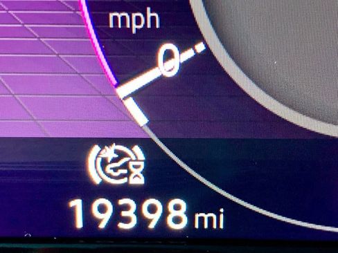 Used 2024 Volkswagen Atlas Peak Edition SE image 19