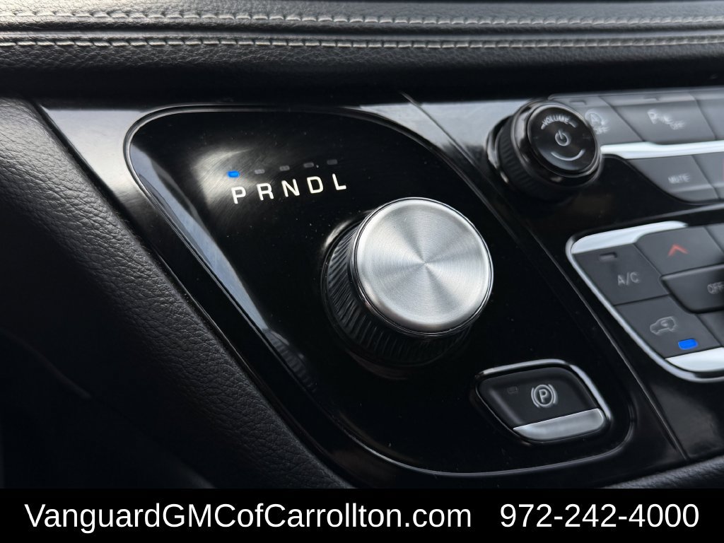 Used 2025 Chrysler Pacifica Limited FWD image 19