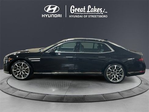 Used 2023 Genesis G90 3.5T image 2