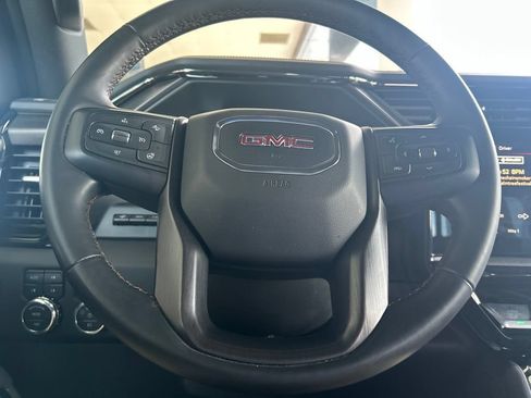 Used 2023 GMC Sierra 1500 AT4 w/ AT4 Premium Package AWD/4WD image 22