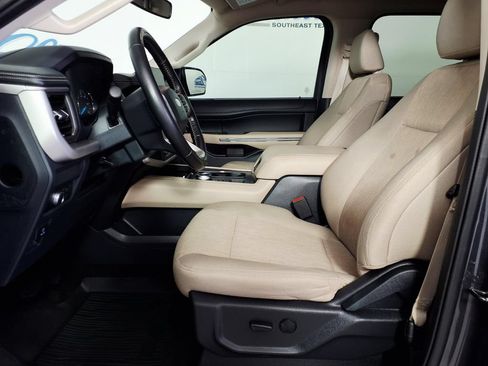 Used 2022 Ford Expedition XLT RWD image 7