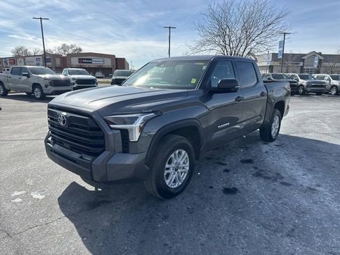 Used 2025 Toyota Tundra SR5 w/ SR5 Convenience Package AWD/4WD image 3