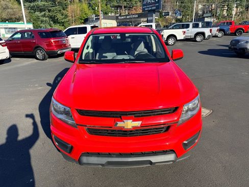 Used 2018 Chevrolet Colorado W/T image 9
