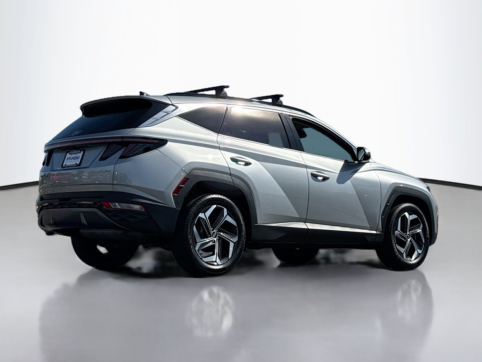 Certified 2024 Hyundai Tucson Limited AWD/4WD image 2