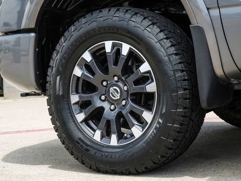 Used 2017 Nissan Titan PRO-4X w/ Pro-4x Convenience Package AWD/4WD image 64