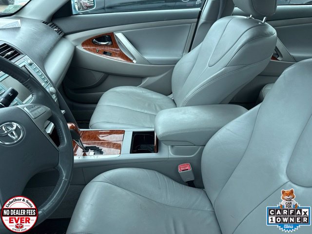 Used 2009 Toyota Camry LE FWD image 3