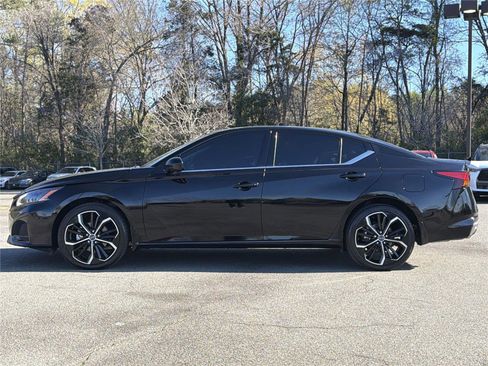 Used 2023 Nissan Altima 2.5 SR AWD/4WD image 20