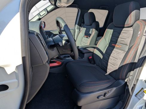 New 2026 Nissan Frontier Pro-X image 4