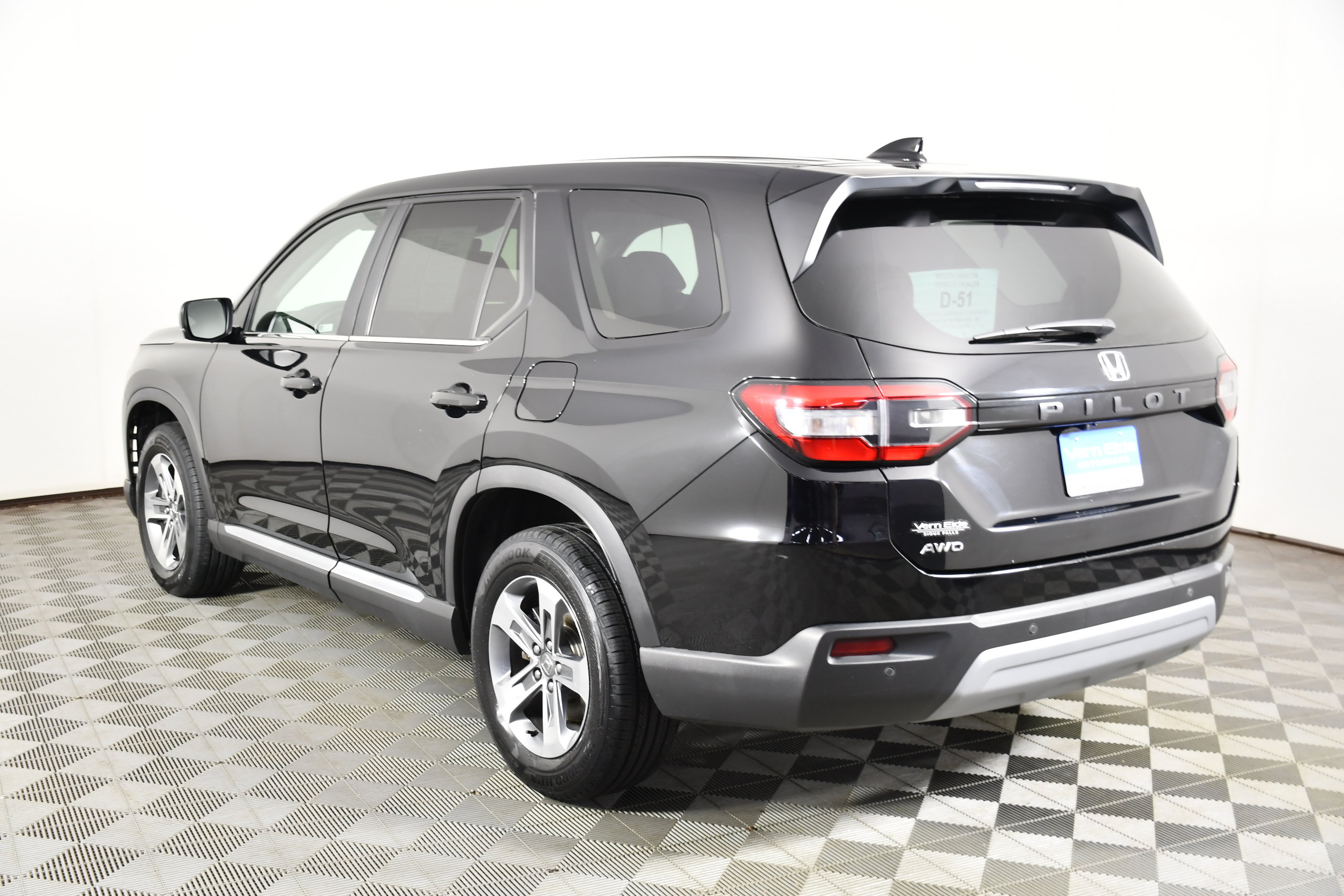 Certified 2023 Honda Pilot EX-L image 8