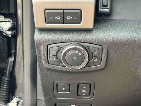 Used 2019 Ford F350 Platinum w/ Platinum Ultimate Package image 19