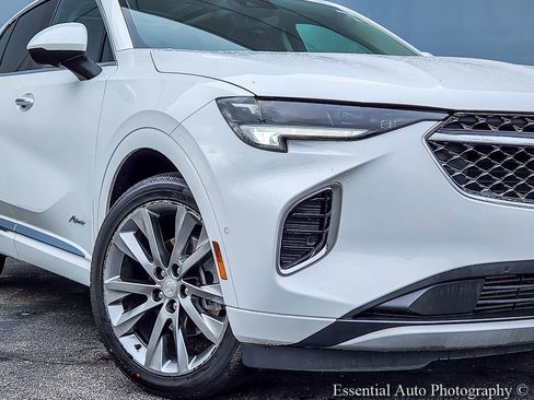 Used 2021 Buick Envision Avenir w/ Technology Package II AWD/4WD image 3
