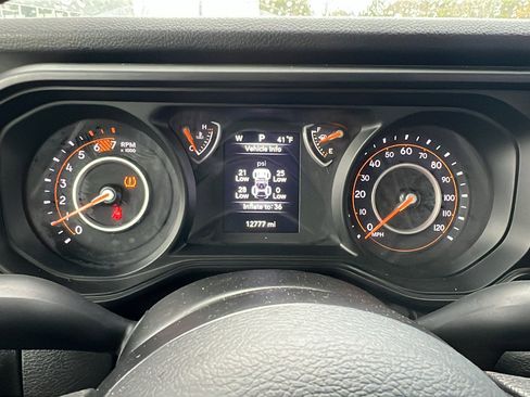 Used 2024 Jeep Wrangler Sport image 28