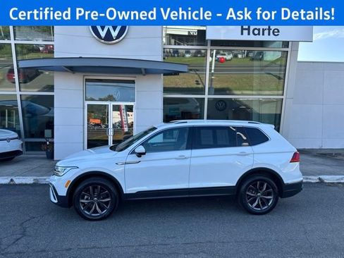 Certified 2024 Volkswagen Tiguan SE w/ Panoramic Sunroof Package AWD/4WD image 2