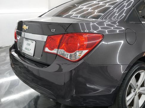Used 2016 Chevrolet Cruze LT FWD image 9