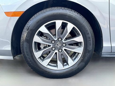 Used 2023 Honda Odyssey EX-L image 32