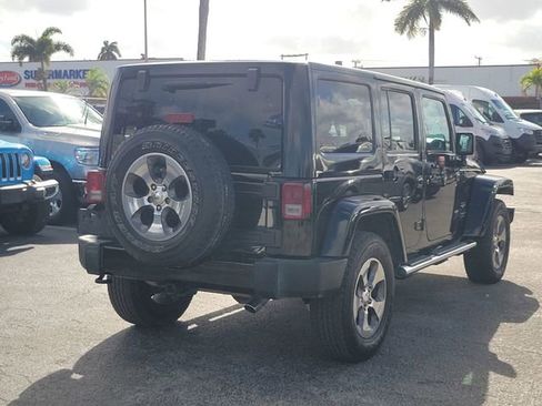 Used 2017 Jeep Wrangler Unlimited Sahara w/ Mopar Chrome Edition Group image 4