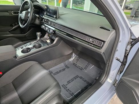 Used 2023 Honda Civic Sport image 9