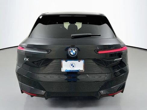 Used 2024 BMW iX xDrive50 w/ Sport Package AWD/4WD image 6