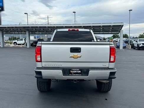 Used 2016 Chevrolet Silverado 1500 LTZ Z71 w/ LTZ Plus Package AWD/4WD image 5