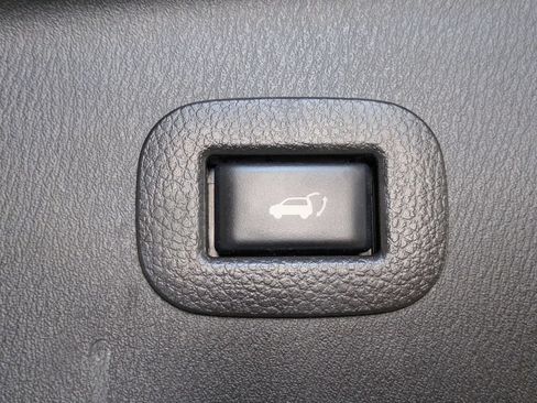 Used 2020 Nissan Armada SL w/ Premium Package AWD/4WD image 35