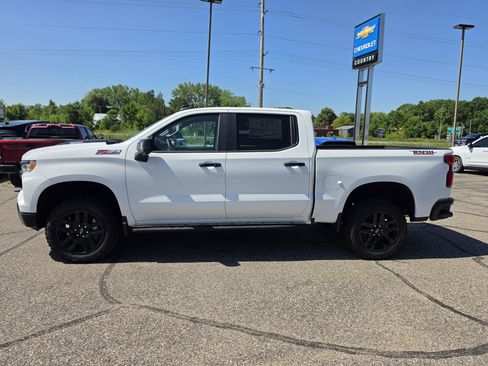 Used 2026 Chevrolet Silverado 1500 LT Trail Boss w/ Safety Package AWD/4WD image 2